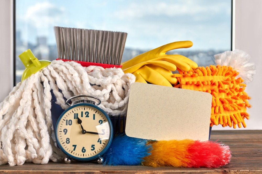 How do you clean and tidy fast